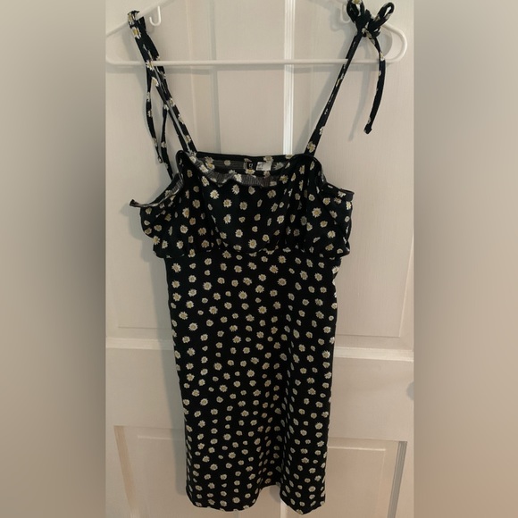 Robe Noire Sans Manches H&M DIVIDED - Taille 6 - Style Skater - Occasion Très Bon état